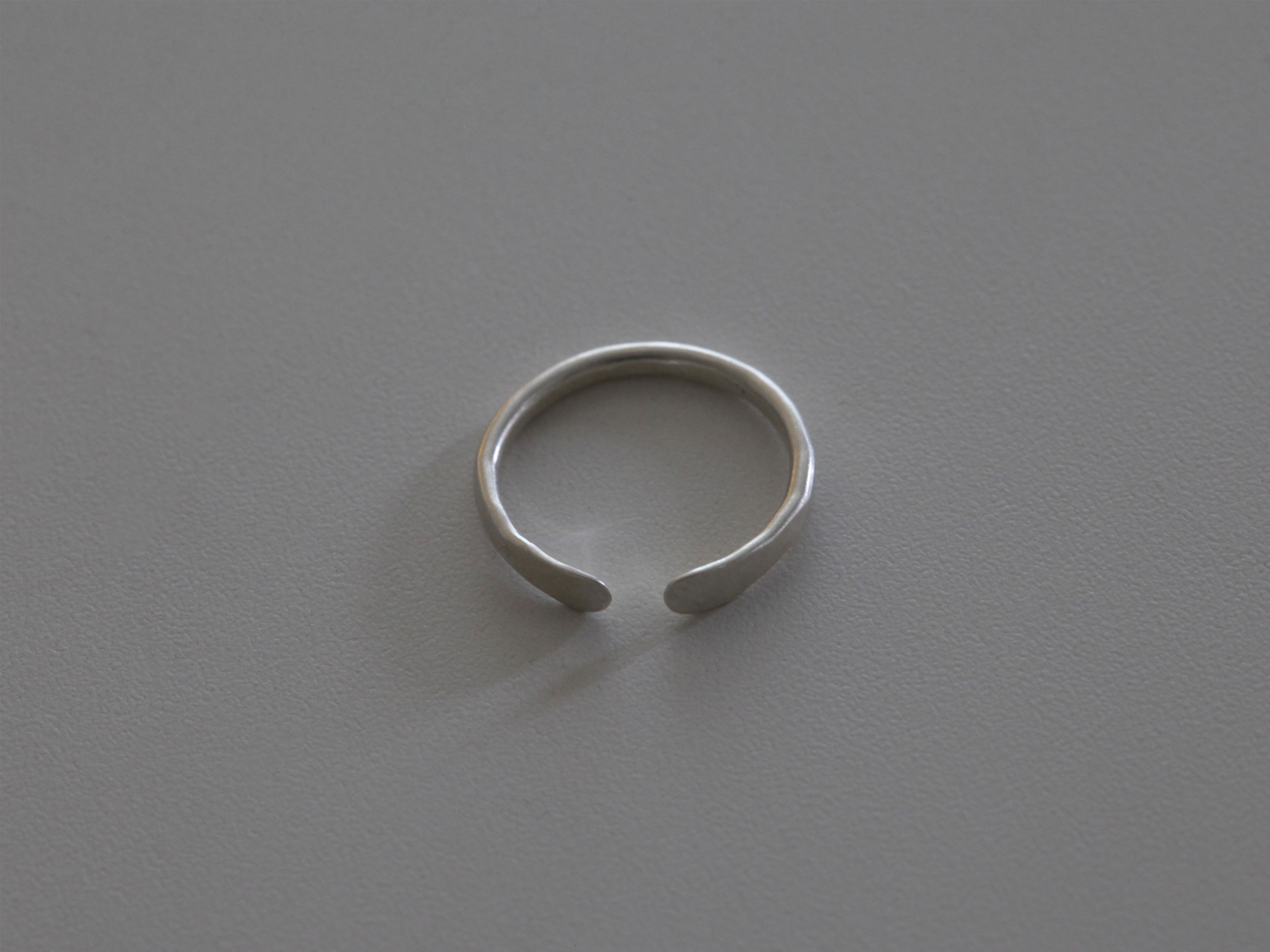 TOE RING