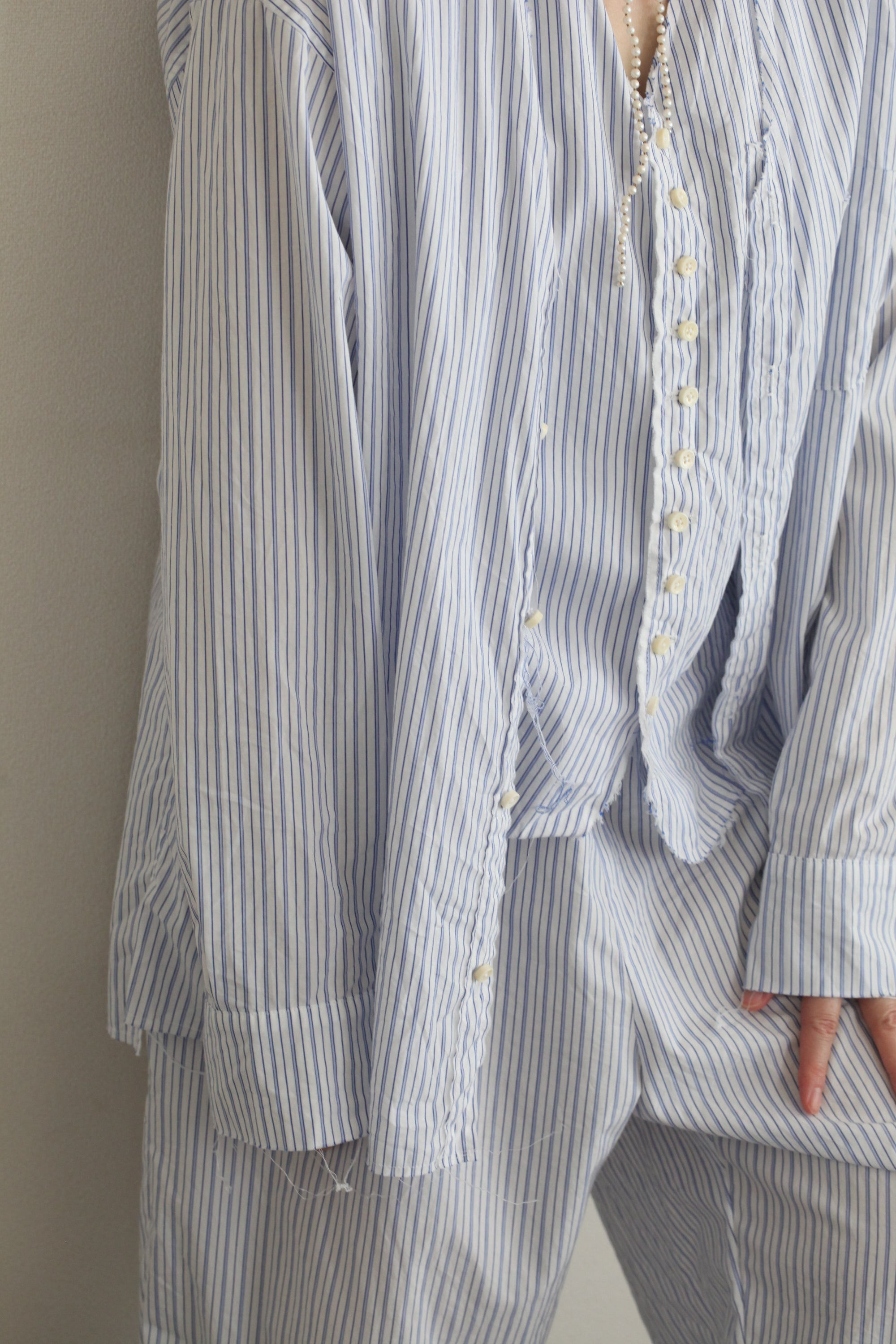 mayumi murasawa shirt_ブルーストライプ_Vシャツ