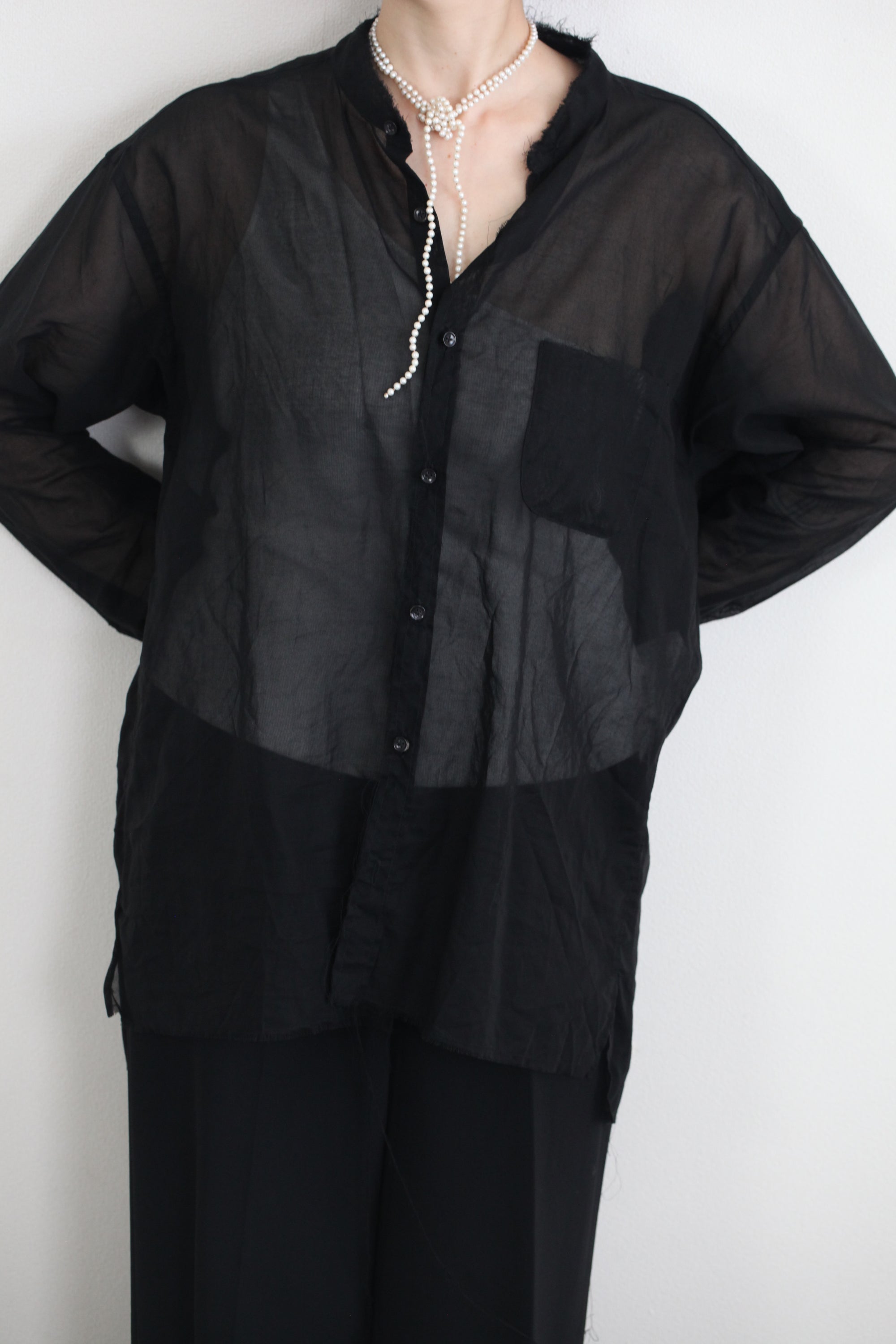mayumi murasawa shirt_黒オーガンジー_スタンドシャツ