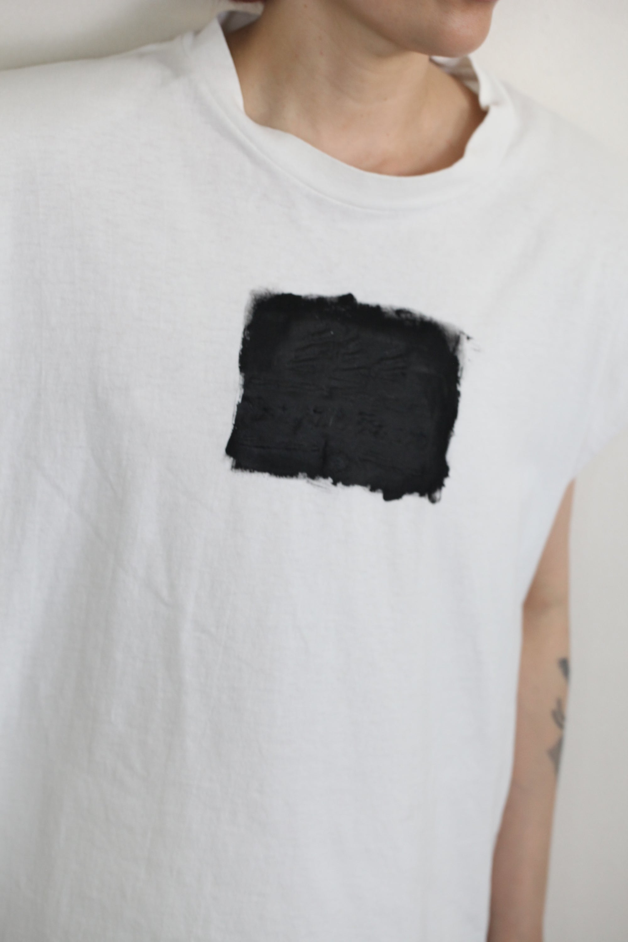 3_ノースリーブTシャツ