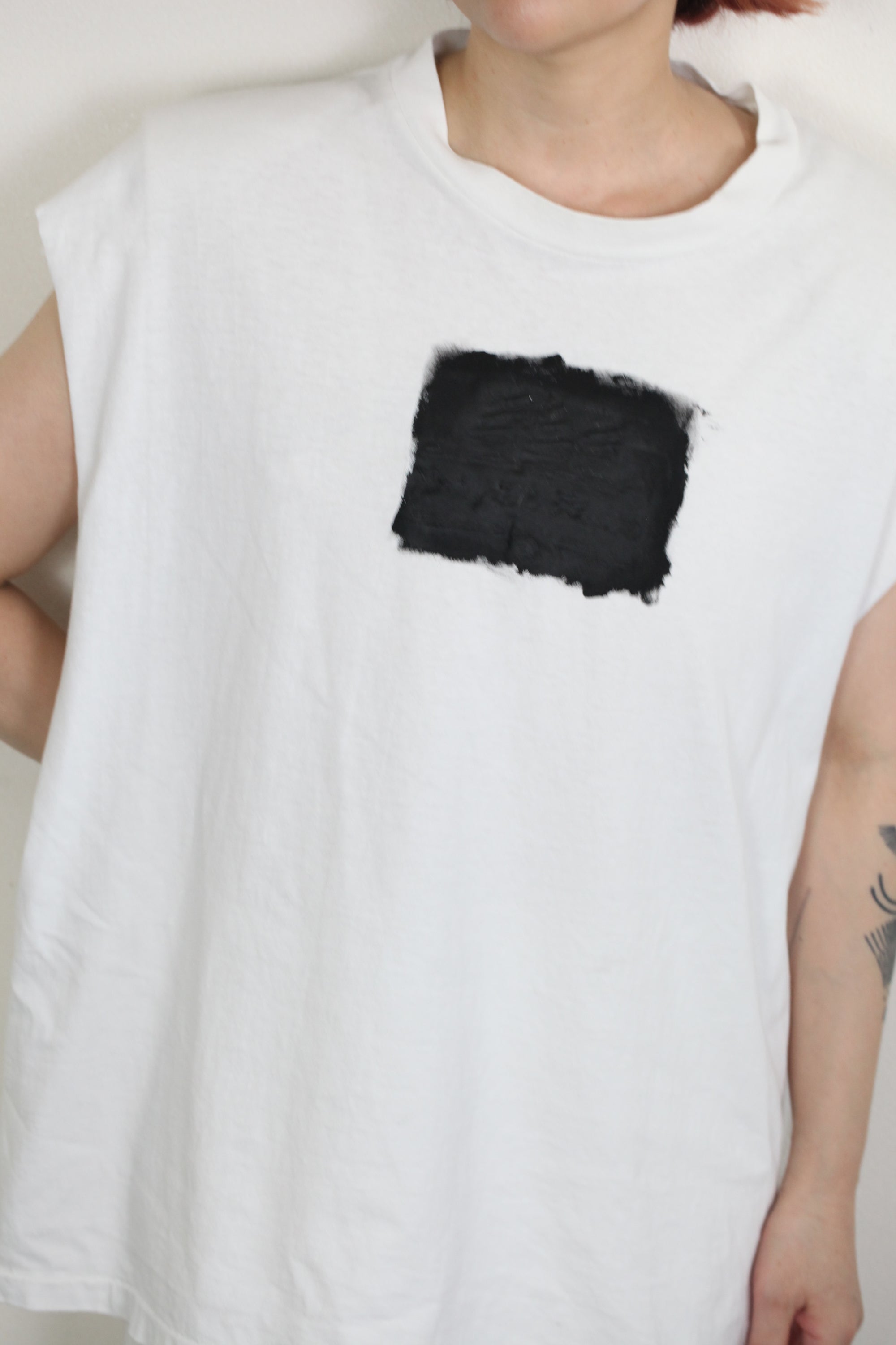 3_ノースリーブTシャツ