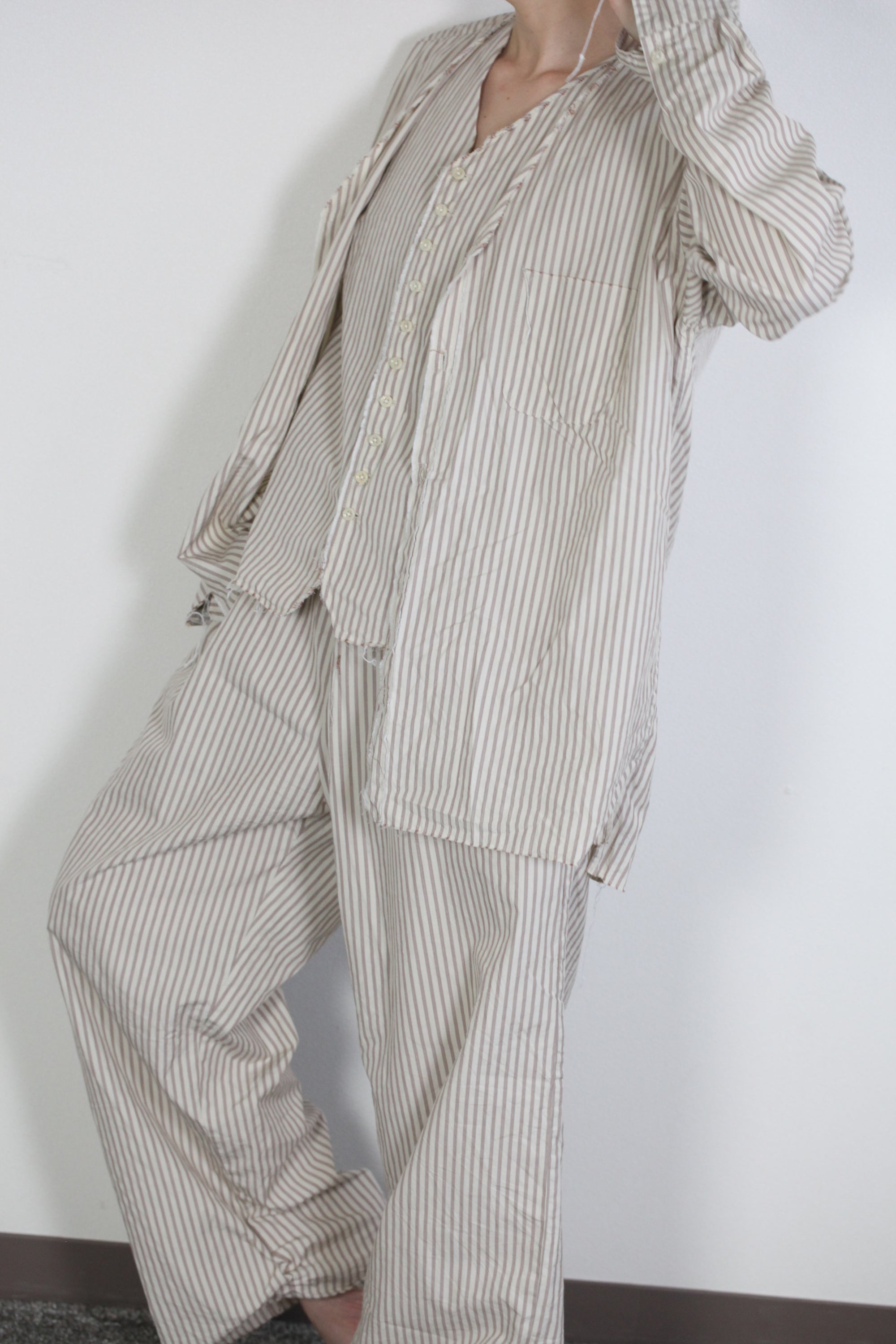 mayumi murasawa shirt_ベージュストライプ_Vシャツ