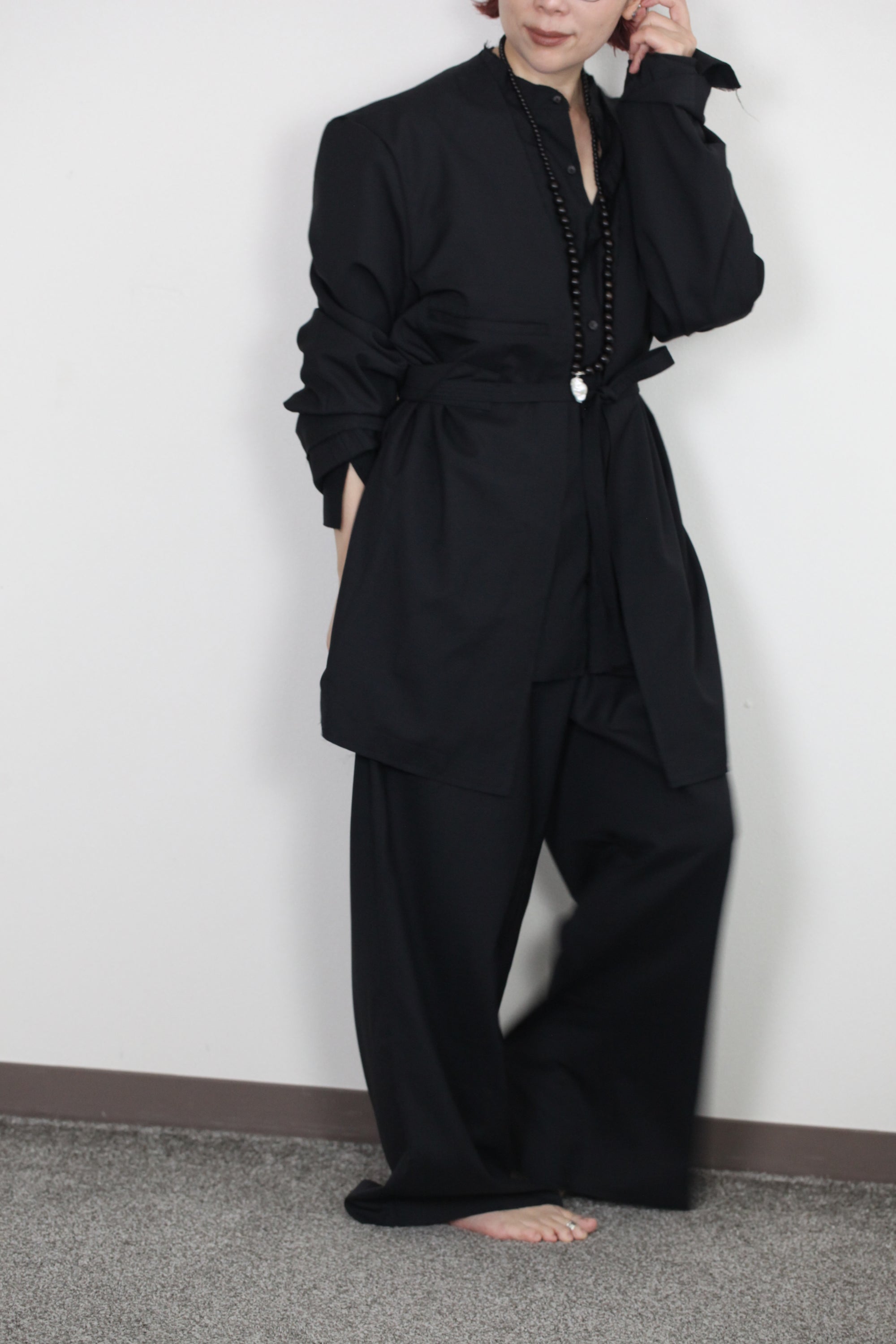mayumi murasawa shirt_ウールブラック_ガウン+ベルト