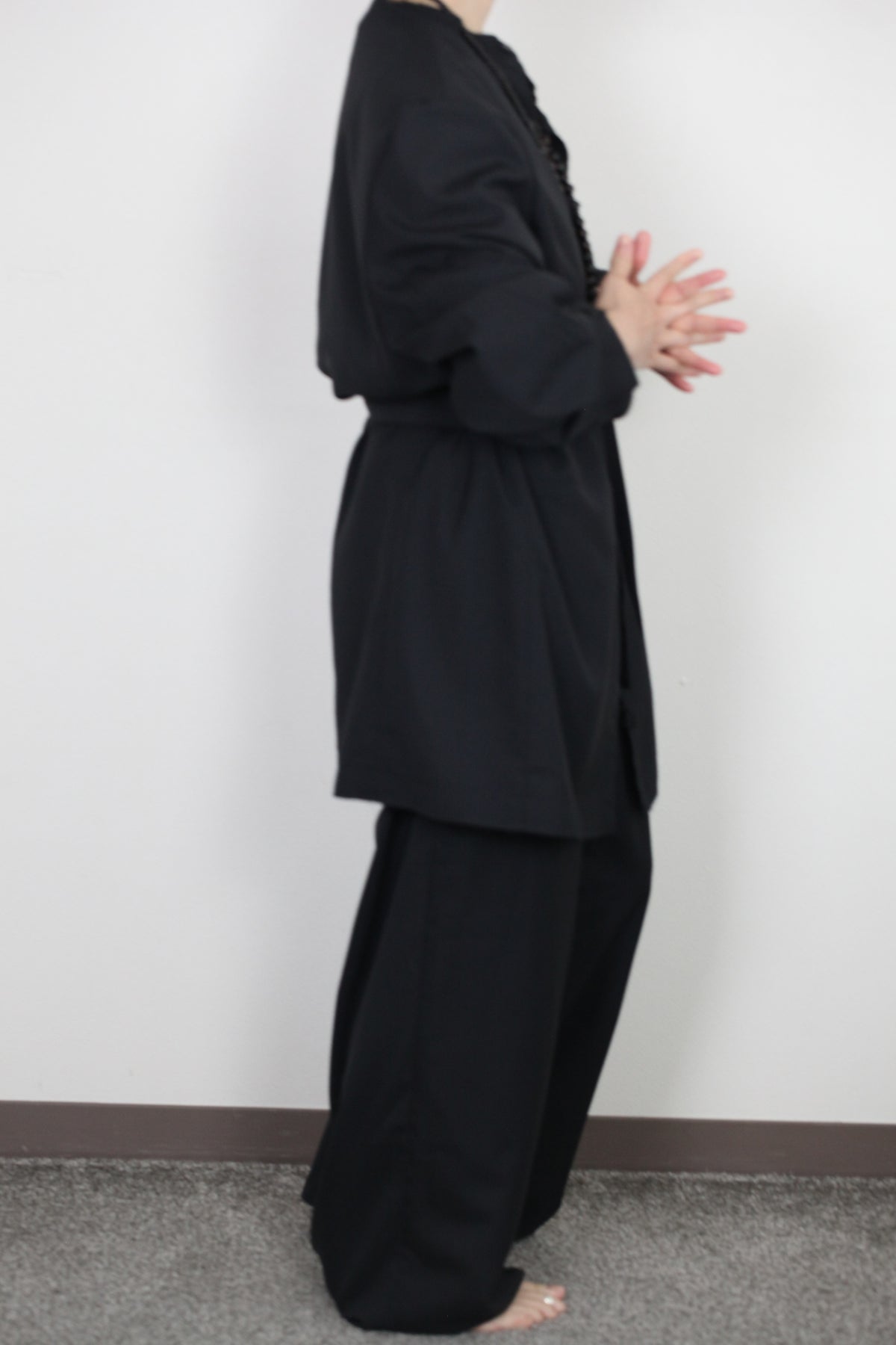 mayumi murasawa shirt_ウールブラック_ガウン+ベルト