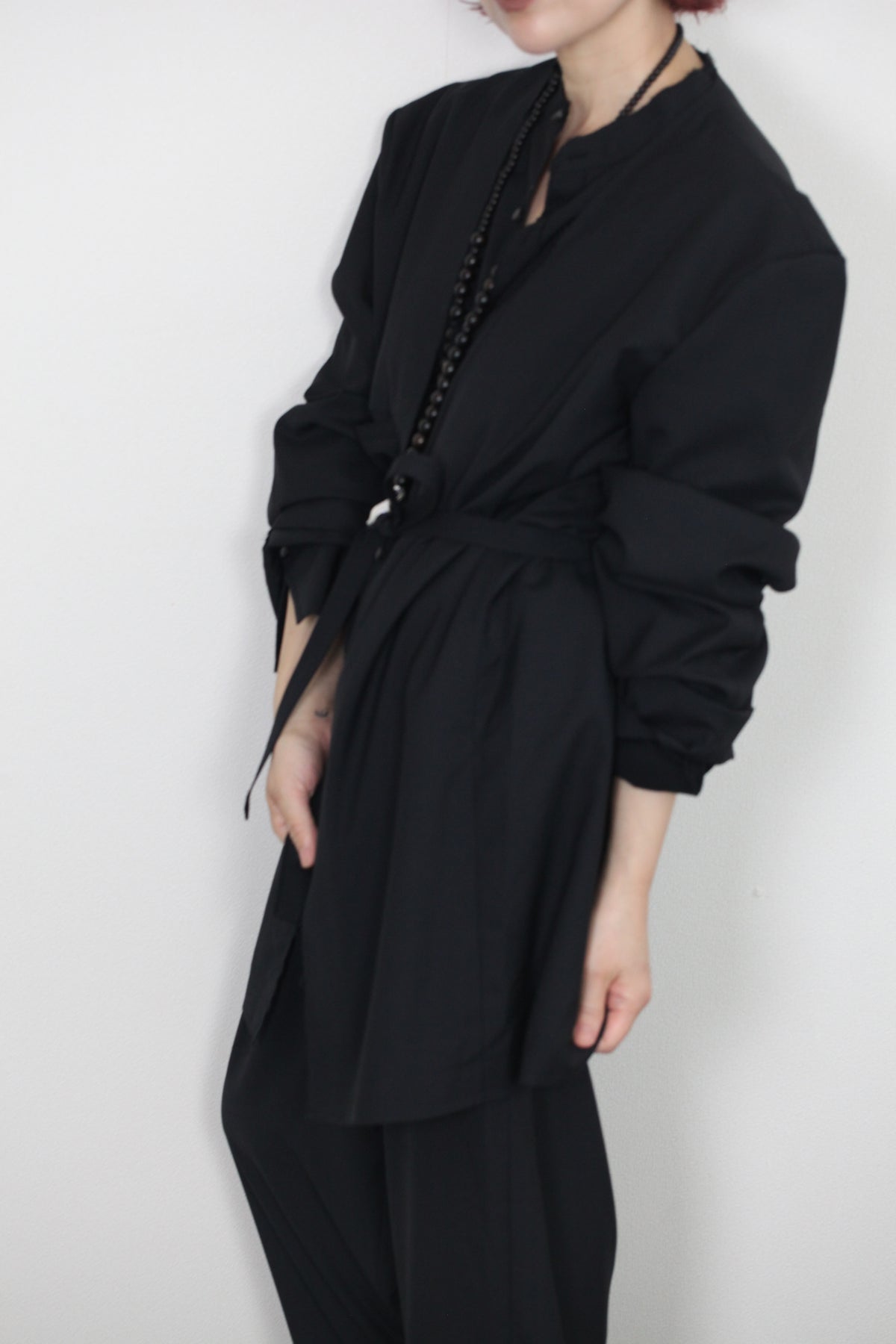 mayumi murasawa shirt_ウールブラック_ガウン+ベルト
