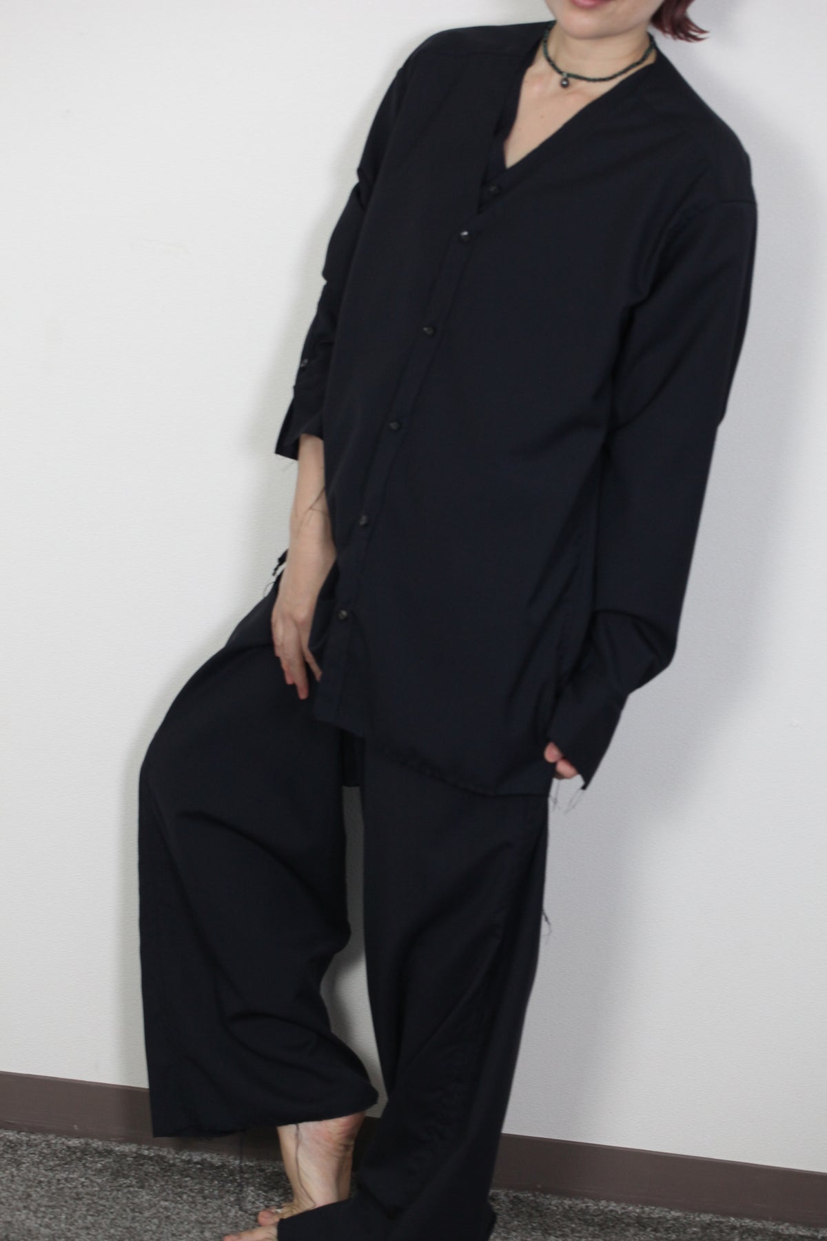 mayumi murasawa shirt_ウールネイビー _Vシャツ