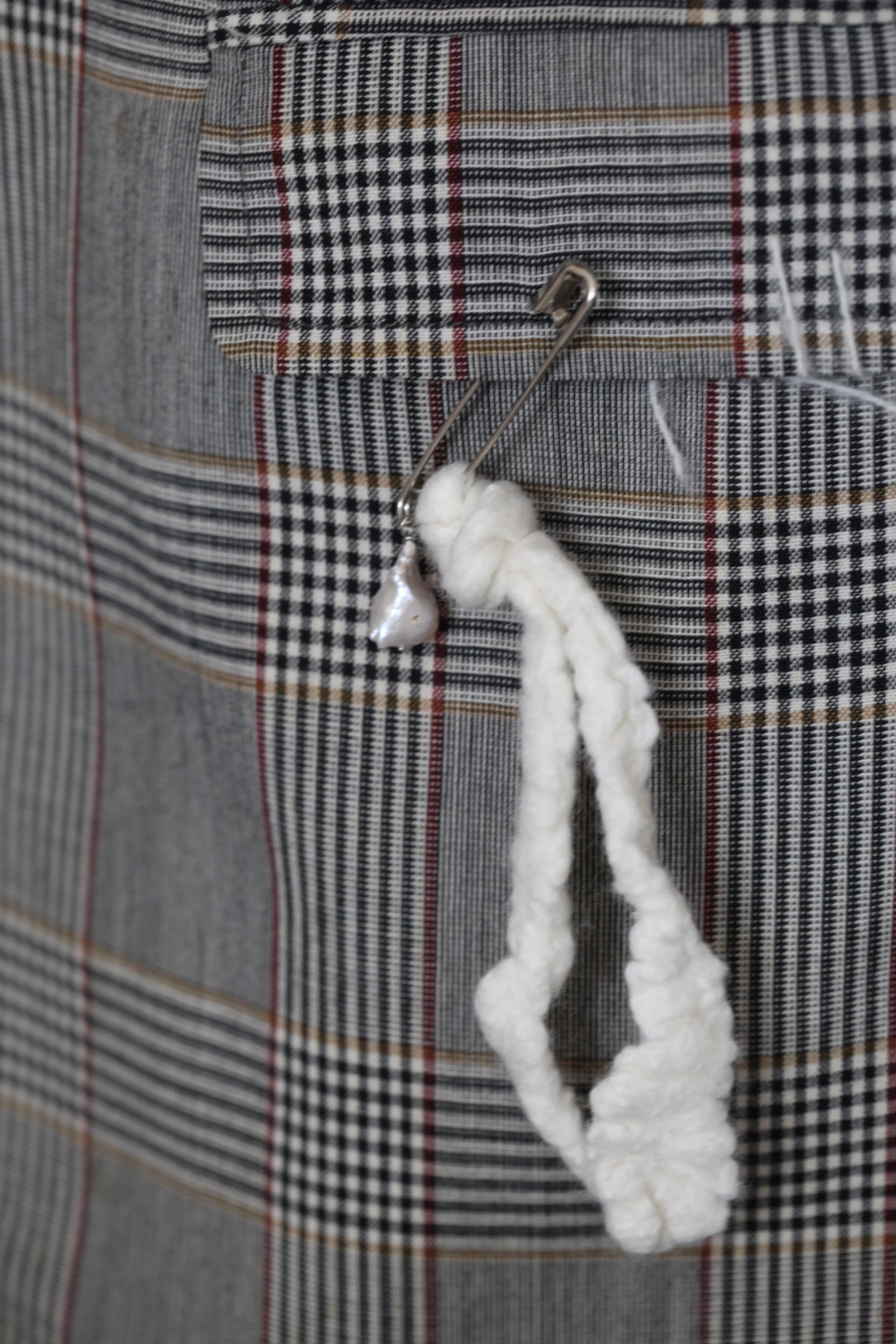 1_ウェットフェルトジャケット_バロックフェルトピン付き