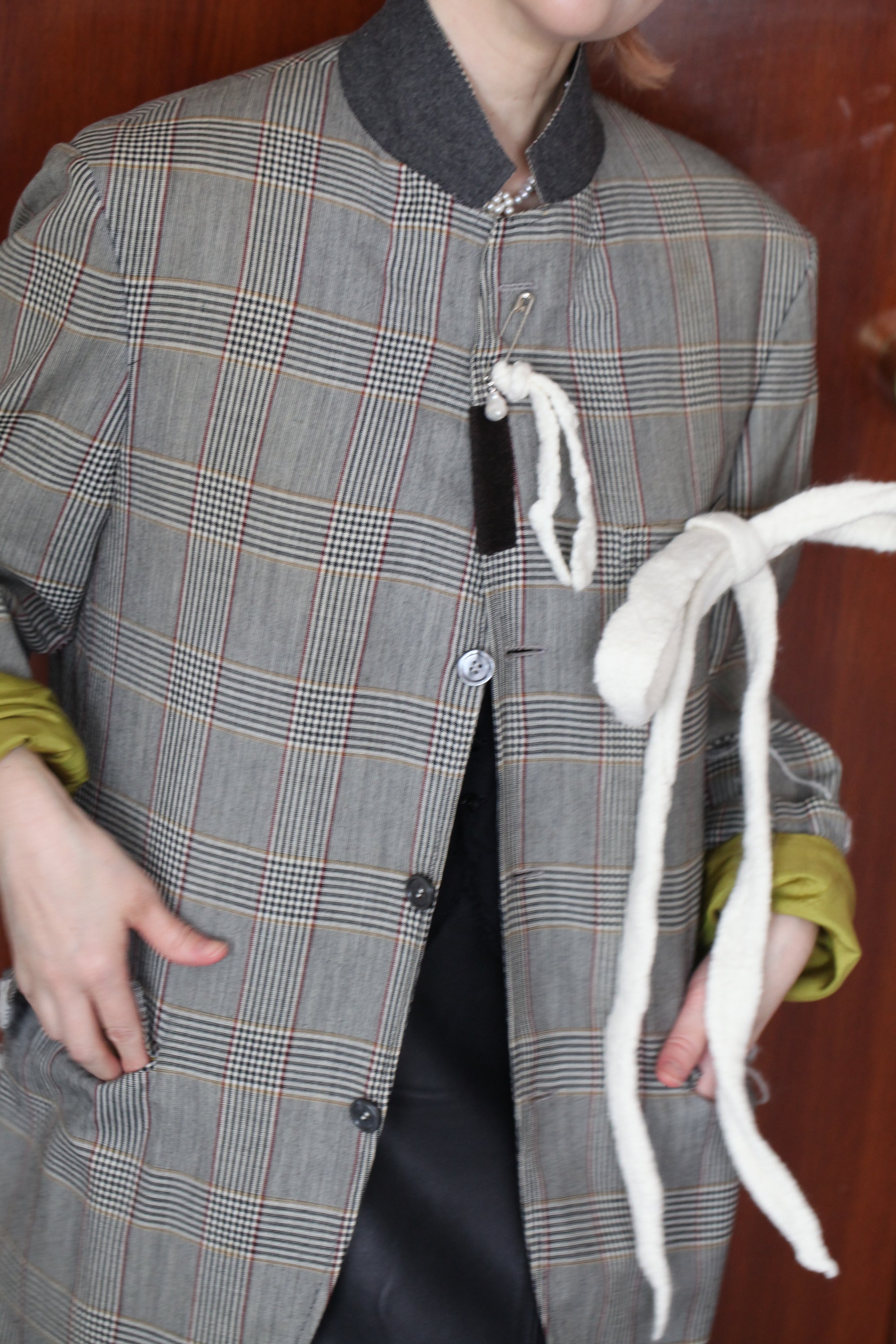 1_ウェットフェルトジャケット_バロックフェルトピン付き