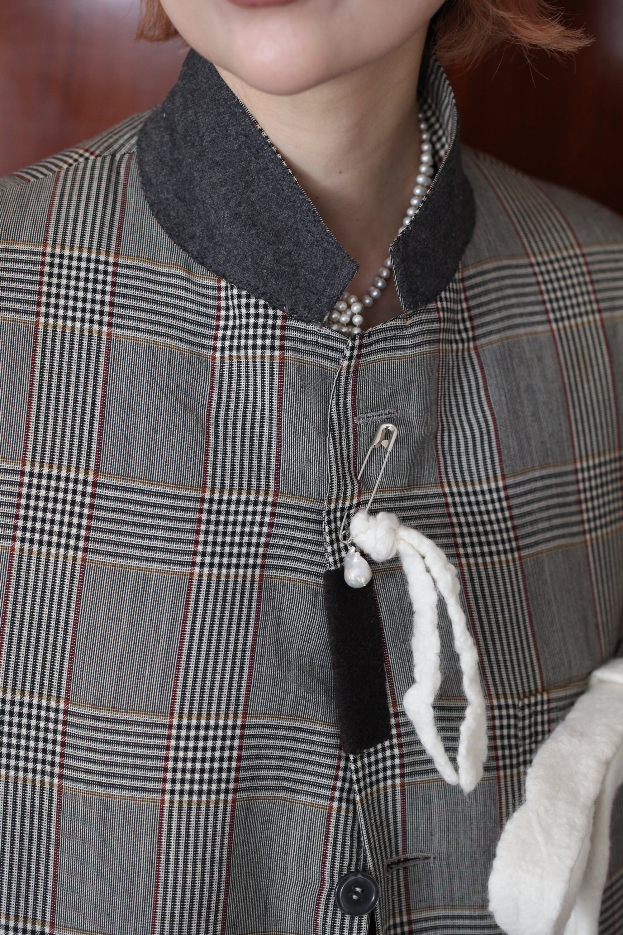 1_ウェットフェルトジャケット_バロックフェルトピン付き