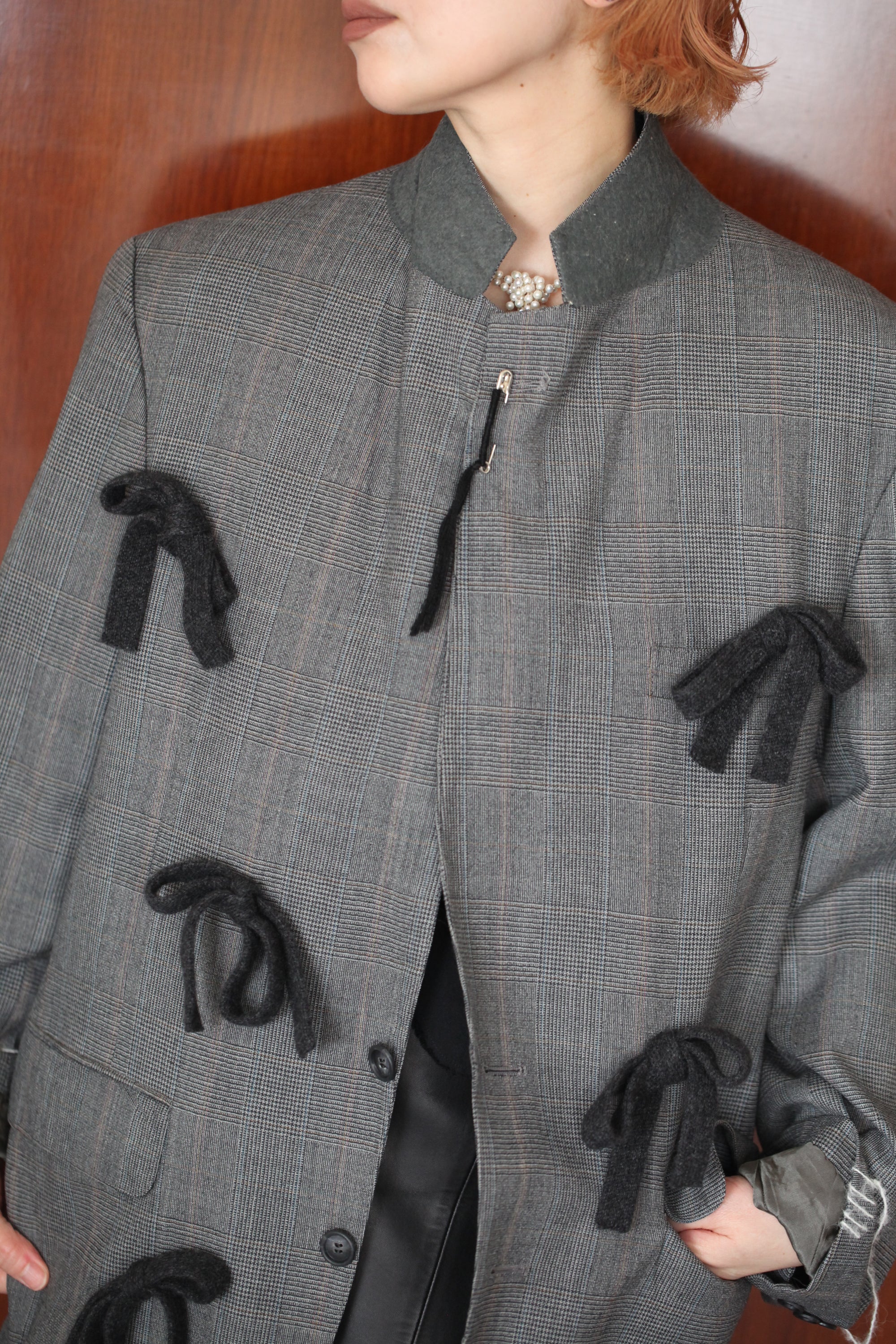 4_グレーリボンリボンジャケット_ウールピン付き