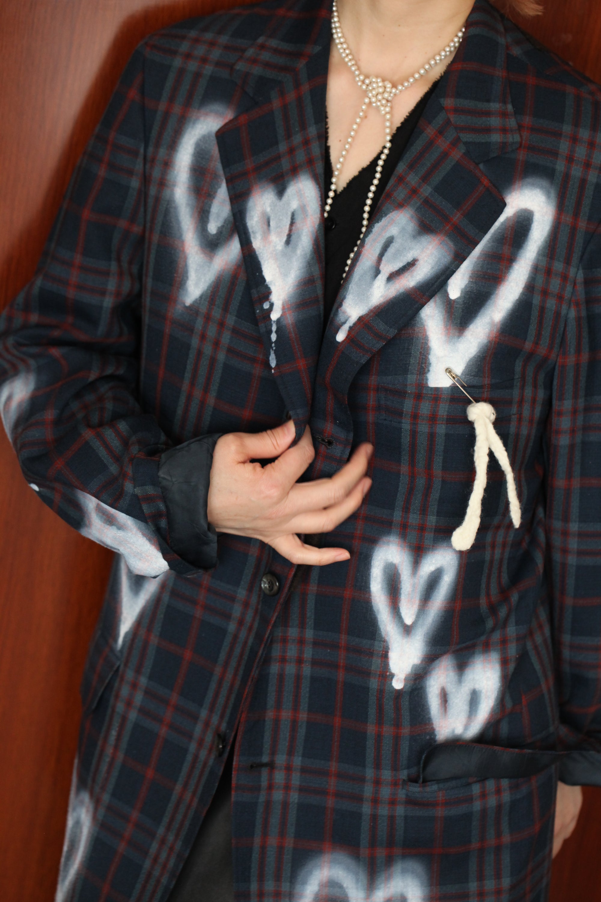 5_ハートペイントジャケット_バロックフェルトピン付き