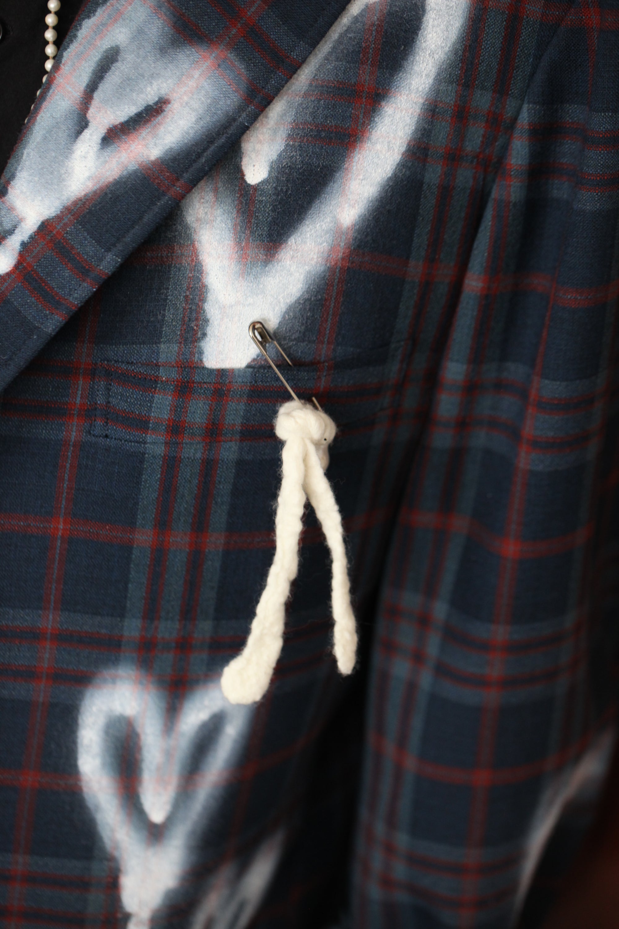 5_ハートペイントジャケット_バロックフェルトピン付き