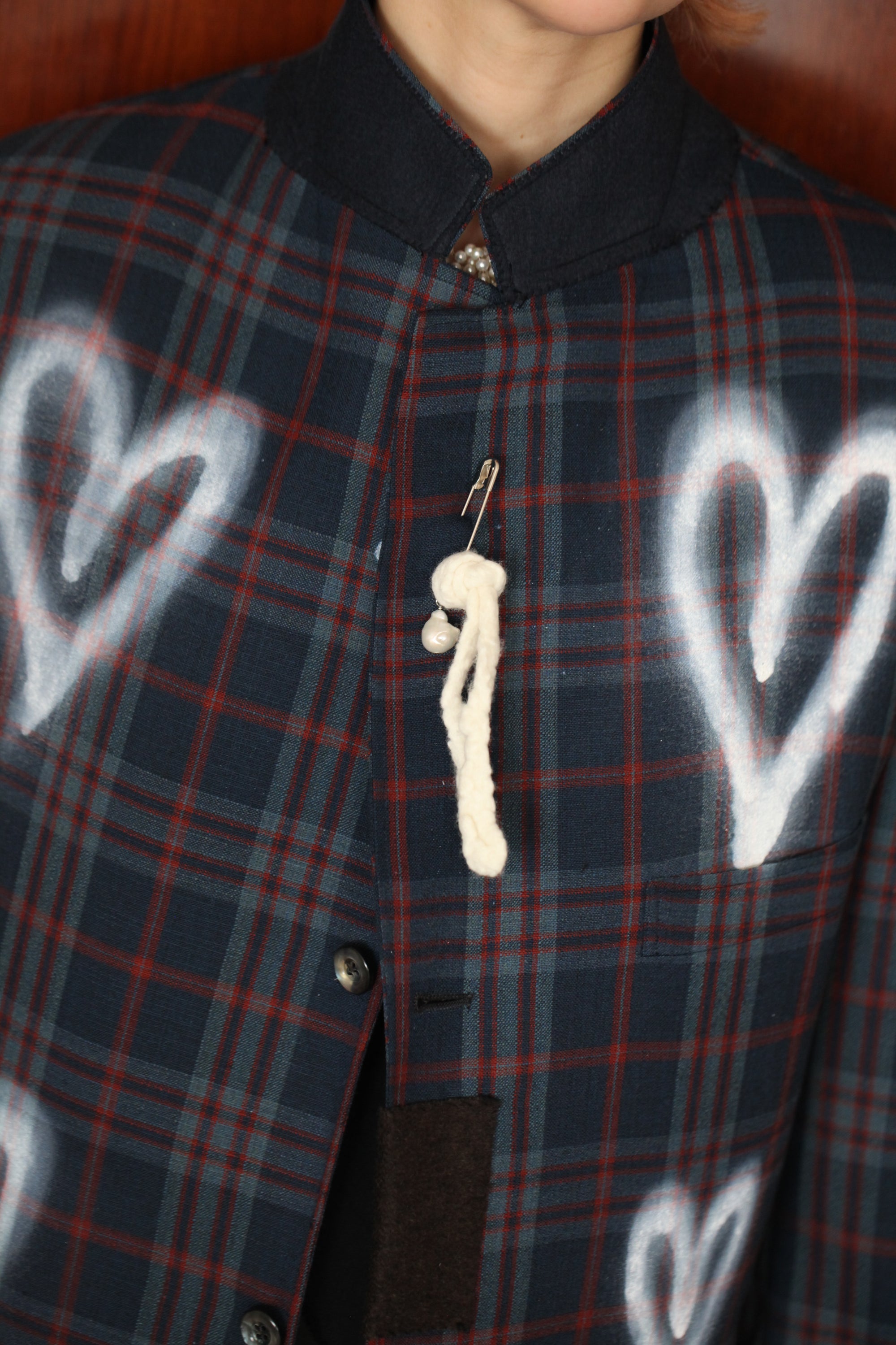 5_ハートペイントジャケット_バロックフェルトピン付き