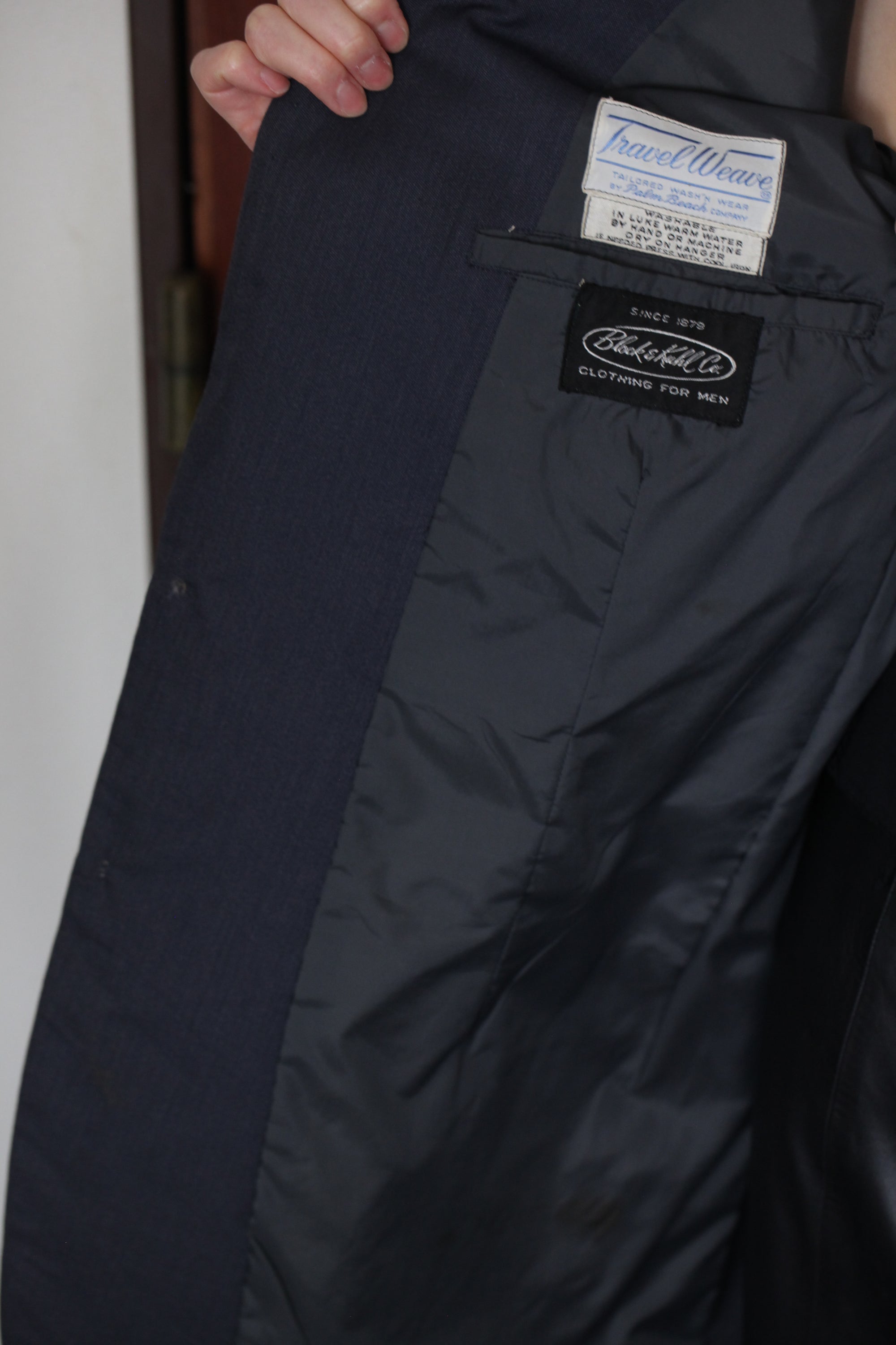 10_ウェットフェルトジャケット_バロックフェルトピン付き