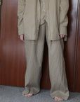 mayumi murasawa shirt_ベージュ_パンツ