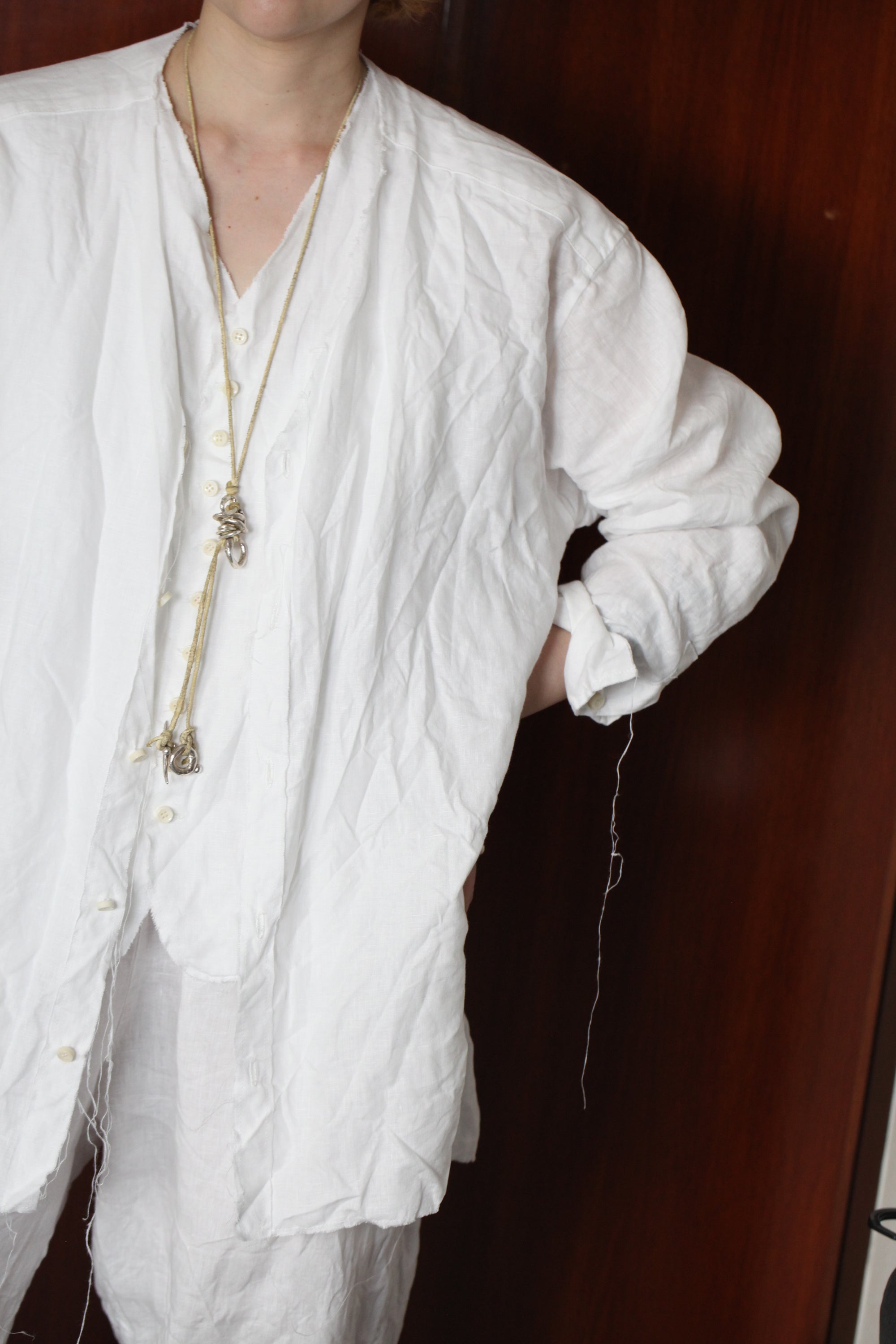mayumi murasawa shirt_白_Vシャツ
