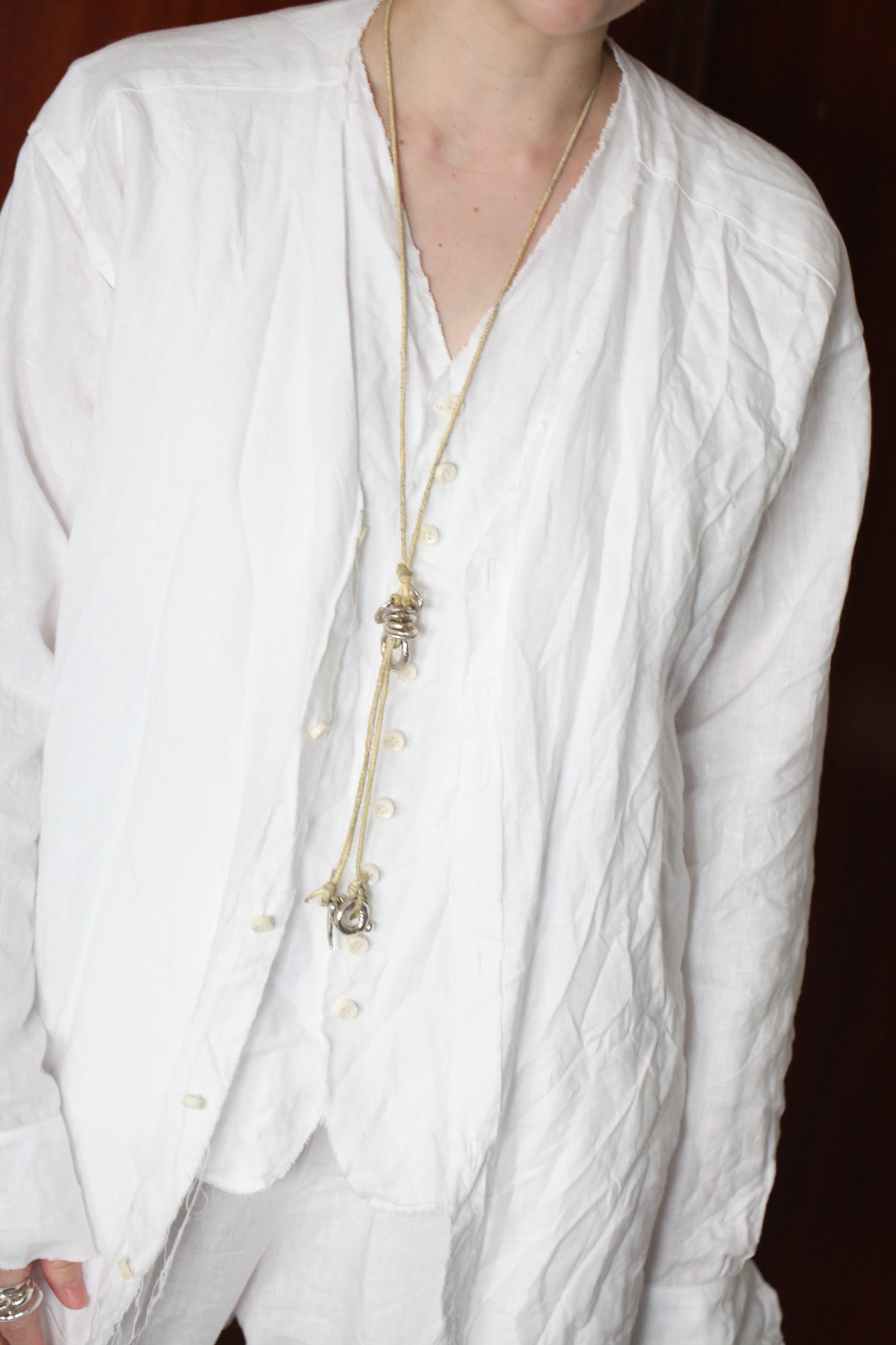 mayumi murasawa shirt_白_Vシャツ