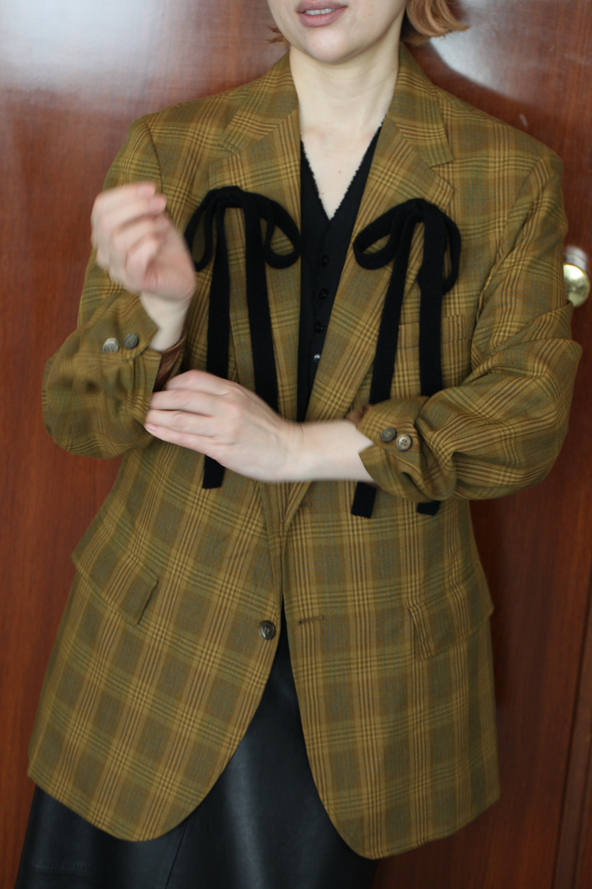 3_黒リボンジャケット