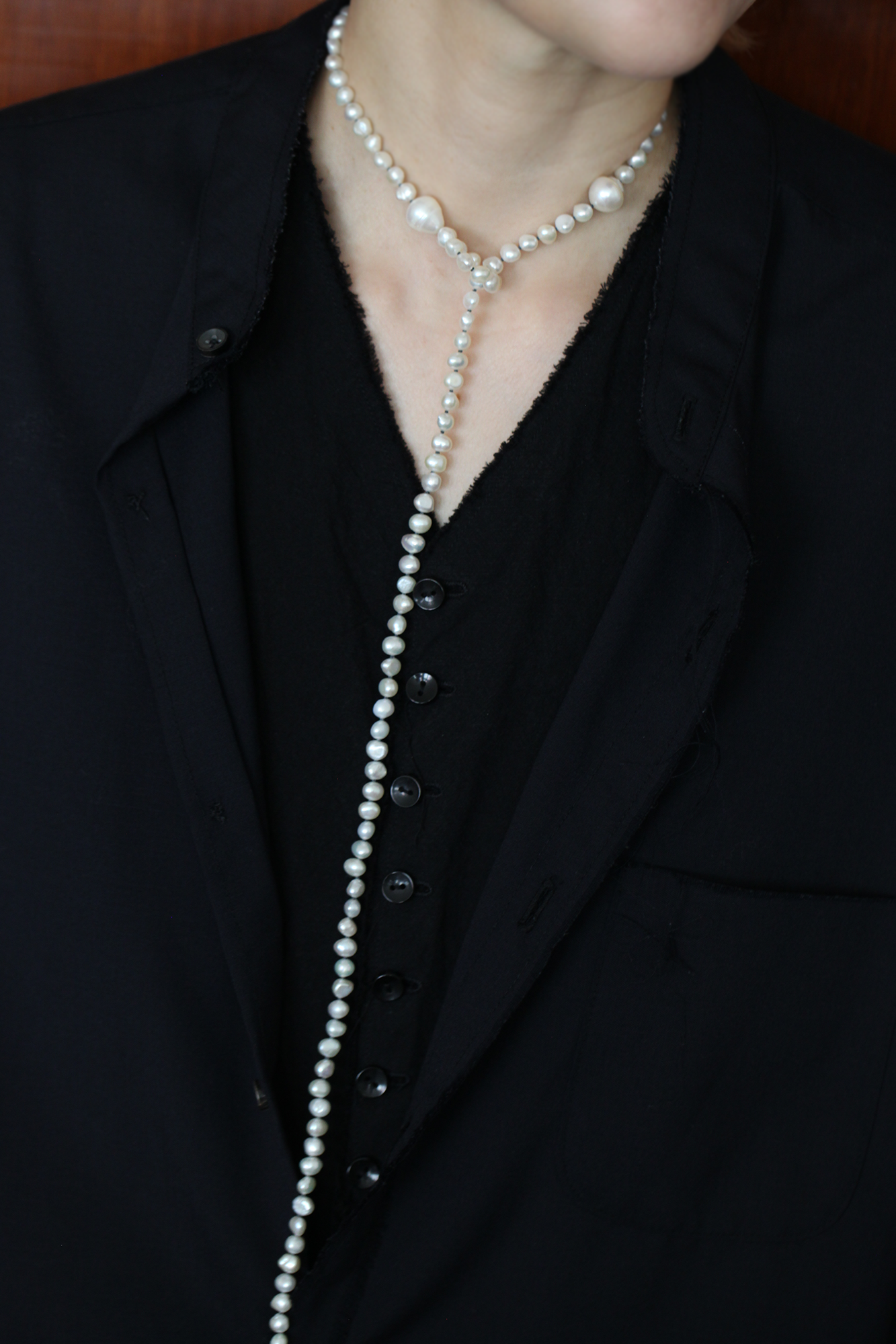 ALL KNOT BLACK SPINEL_LARIAT