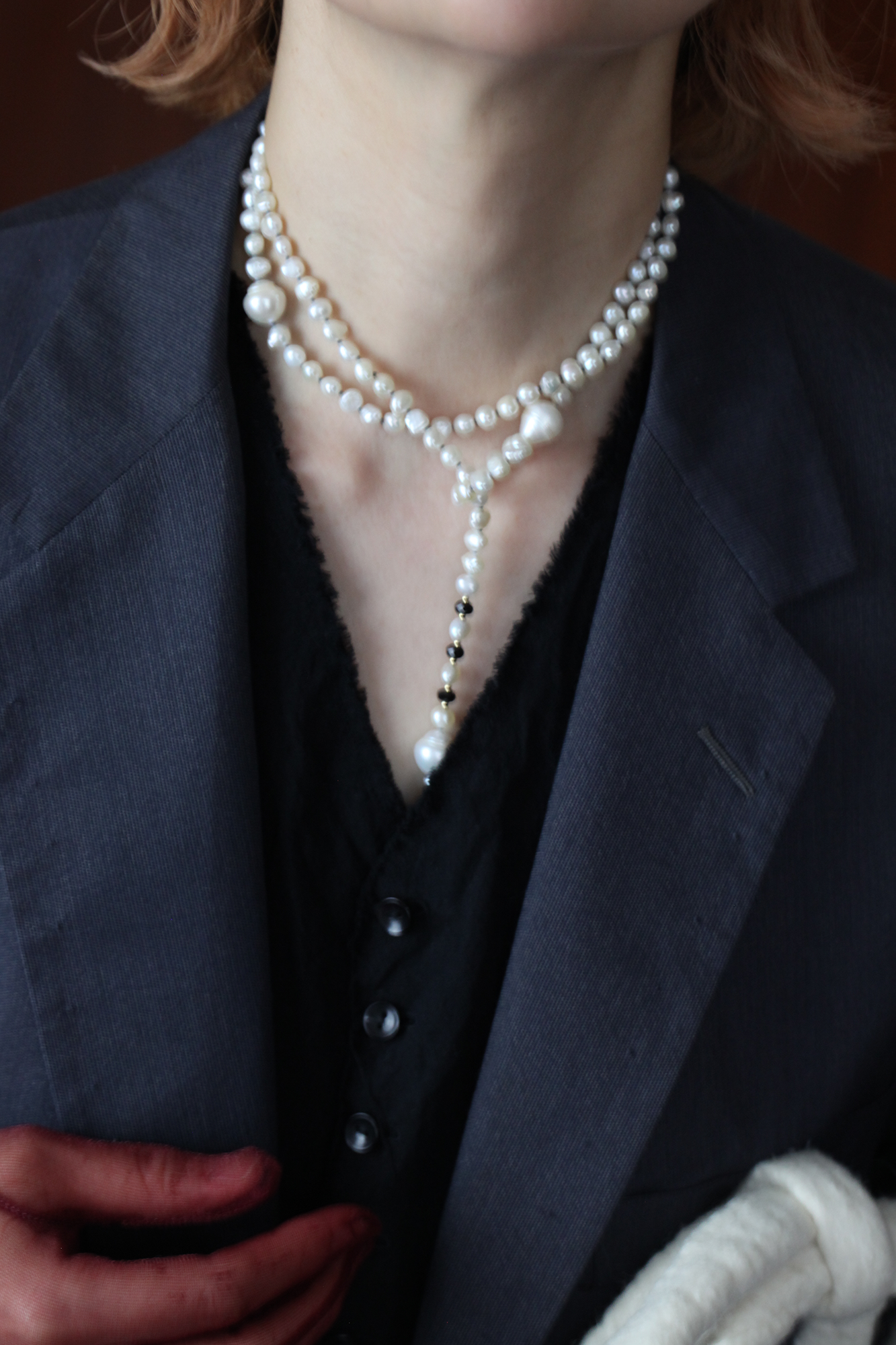 ALL KNOT BLACK SPINEL_LARIAT