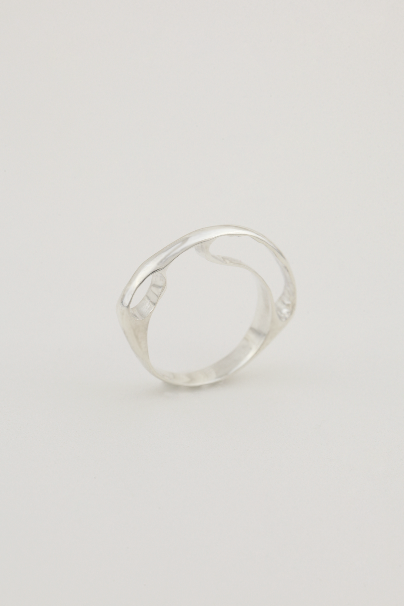 本日お値下げ】Mayumi murasawa リング HORIZON 約12号 HORIZON 本日お値下げ】Mayumi murasawa リング HORIZON 約12号 HORIZON